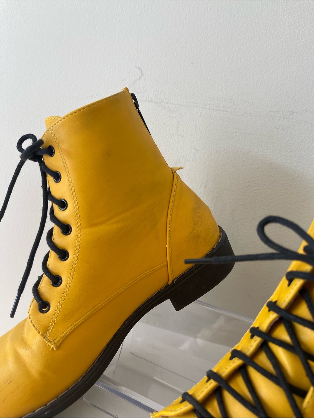 Harper Women’s Yellow Lace-Up Ankle Boots - Classic Urban Style EUC Size 7.5 - Picture 8 of 11